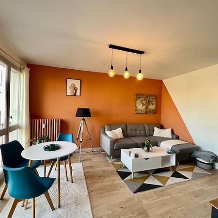 Le P'Tit Anatole - Joli T2 Avec Parking Apartment Poitiers Ngoại thất bức ảnh