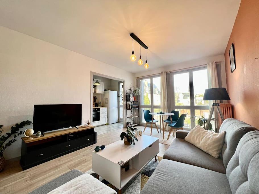 Le P'Tit Anatole - Joli T2 Avec Parking Apartment Poitiers Ngoại thất bức ảnh