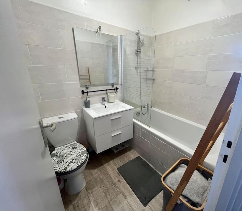 Le P'Tit Anatole - Joli T2 Avec Parking Apartment Poitiers Ngoại thất bức ảnh
