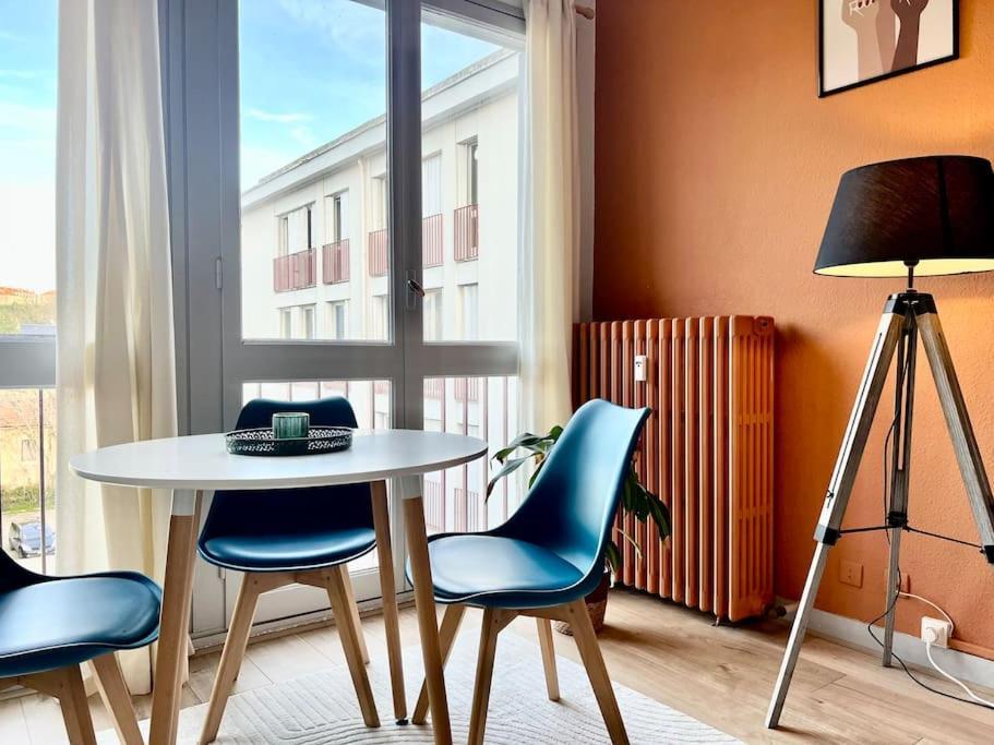 Le P'Tit Anatole - Joli T2 Avec Parking Apartment Poitiers Ngoại thất bức ảnh